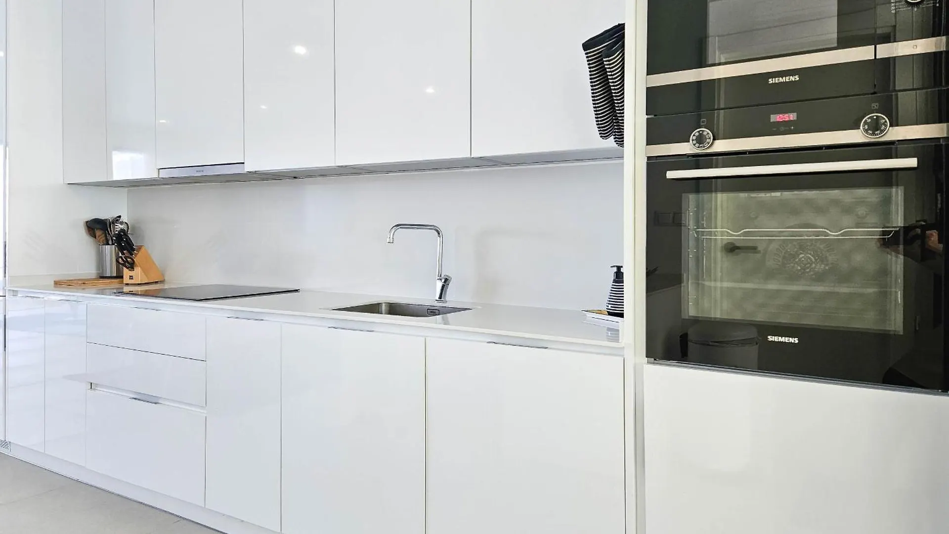 Modern 2 Bed Ground Floor Apartment Finca Cortesin Estepona 0*,  Spagna